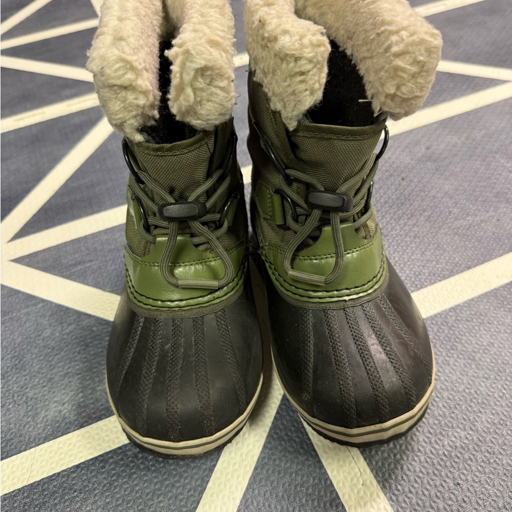 Sorel Kids Green and Gray Snow Boots